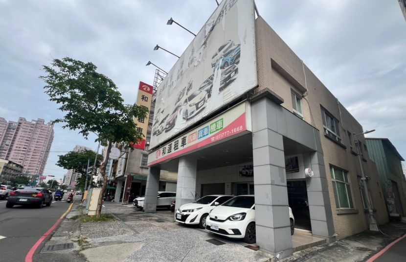 鳳山建國路黃金店面